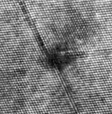 Stacking fault contrast weak beam