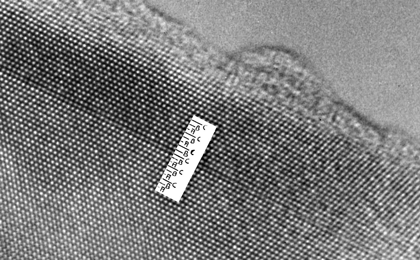 HRTEM contrast srtacking fault