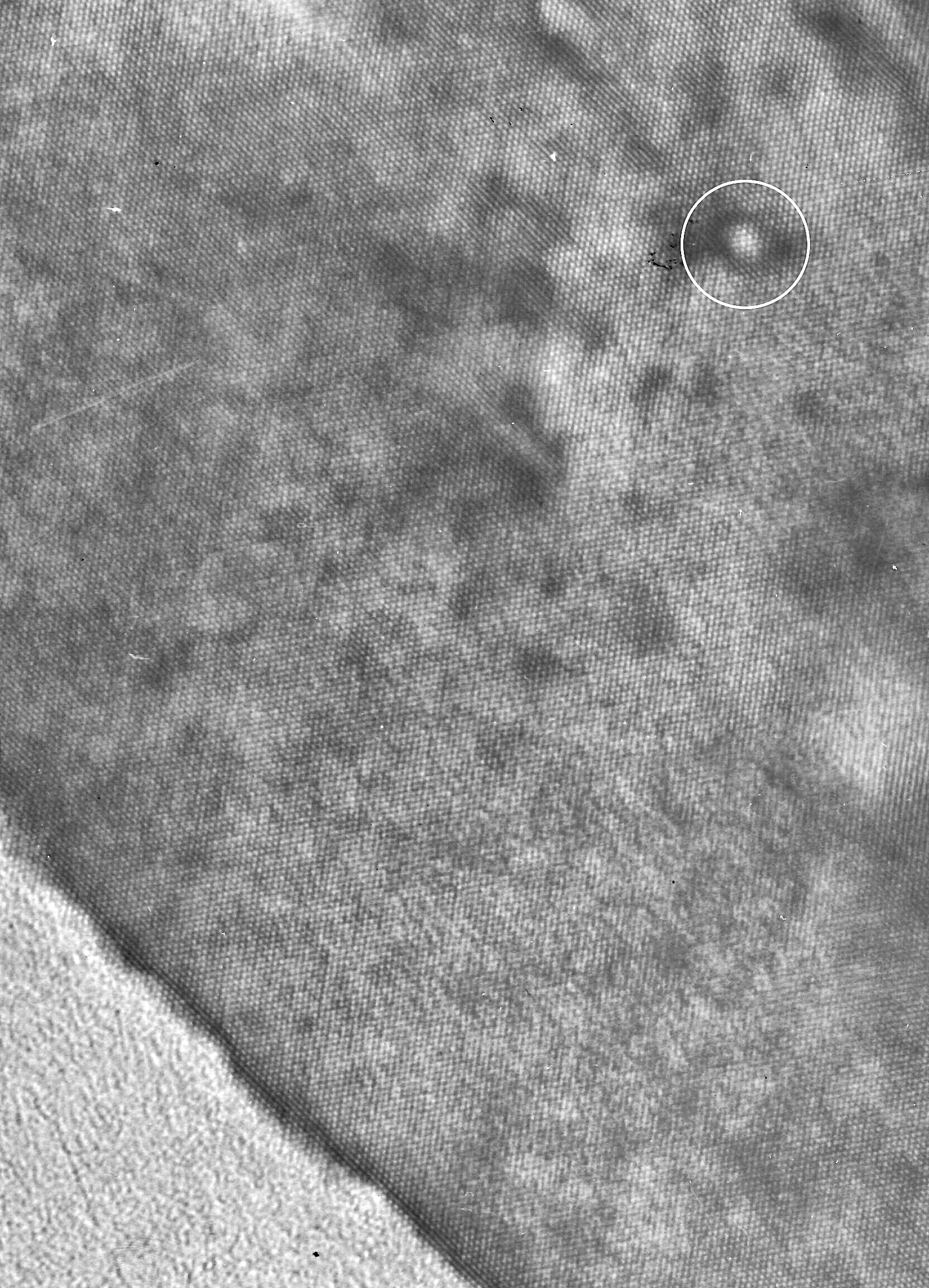 HRTEM amorphous-crystalline interface Si