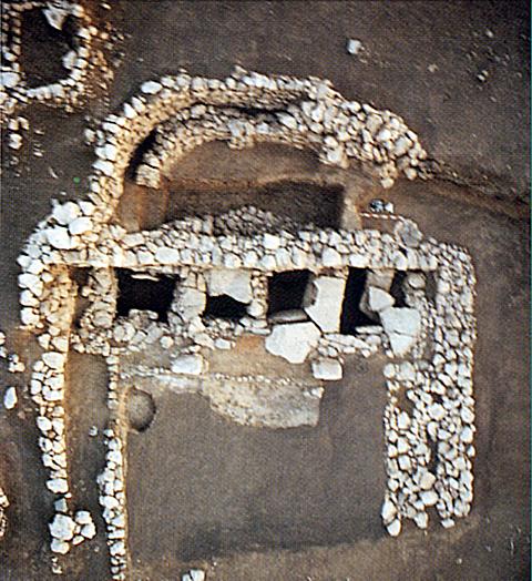 Skull building in Cayn Tepesi