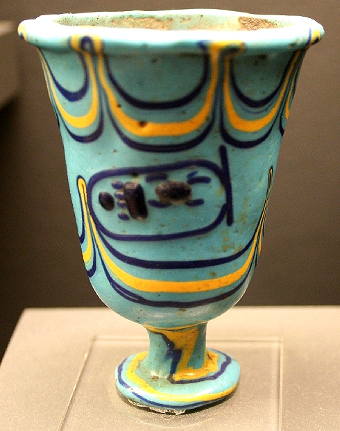 Earliest glass, Thumoses III