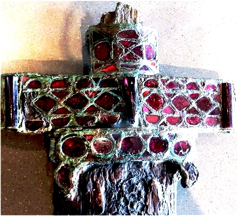 Garnet encrusted sword hilt