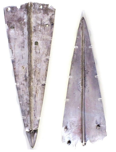 Arsenic bronze daggers; Heraklion, Crete