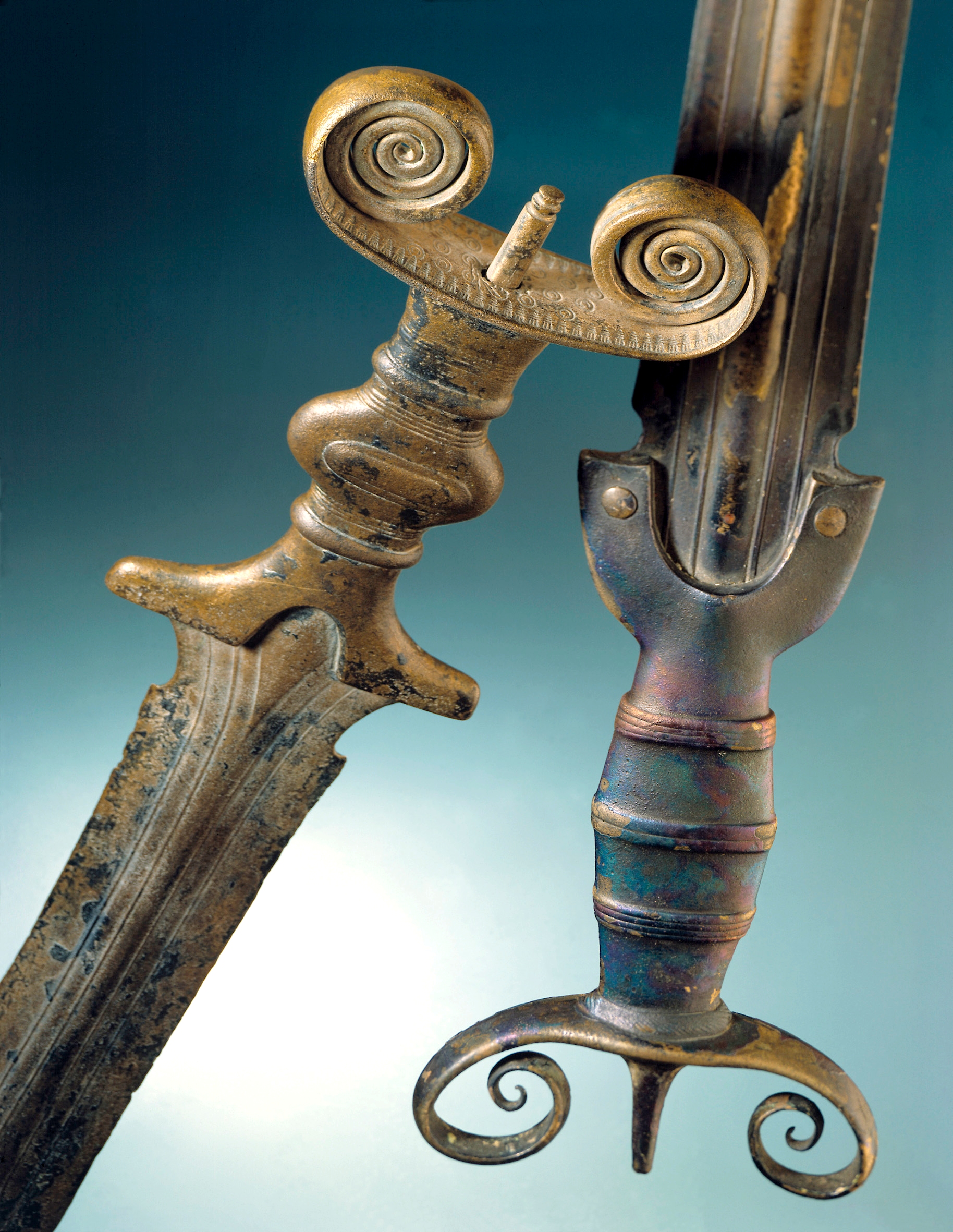 Antenna hilt bronze swords, Hallstatt B, ca. 1000 
BC